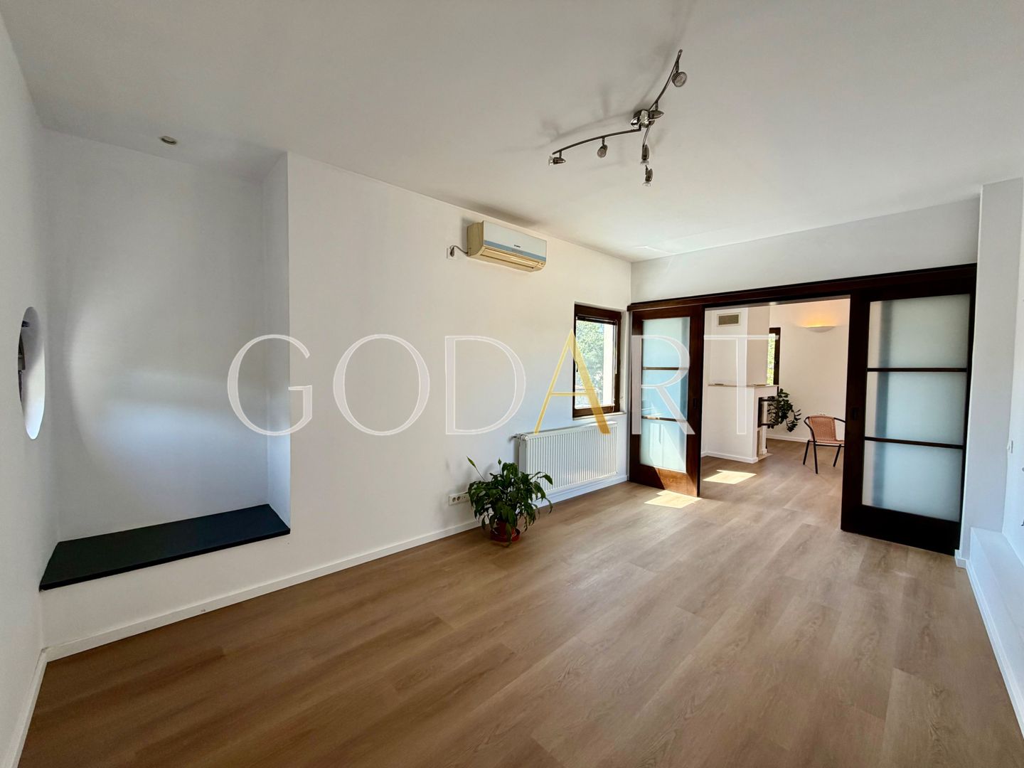 Penthouse cu terasă și vedere către parc | Vilă Art Deco–Bauhaus - Poză 6