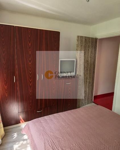 2 camere | 3/10 | Decomandat | Râul Doamnei – loc parcare ADP - Poză 2