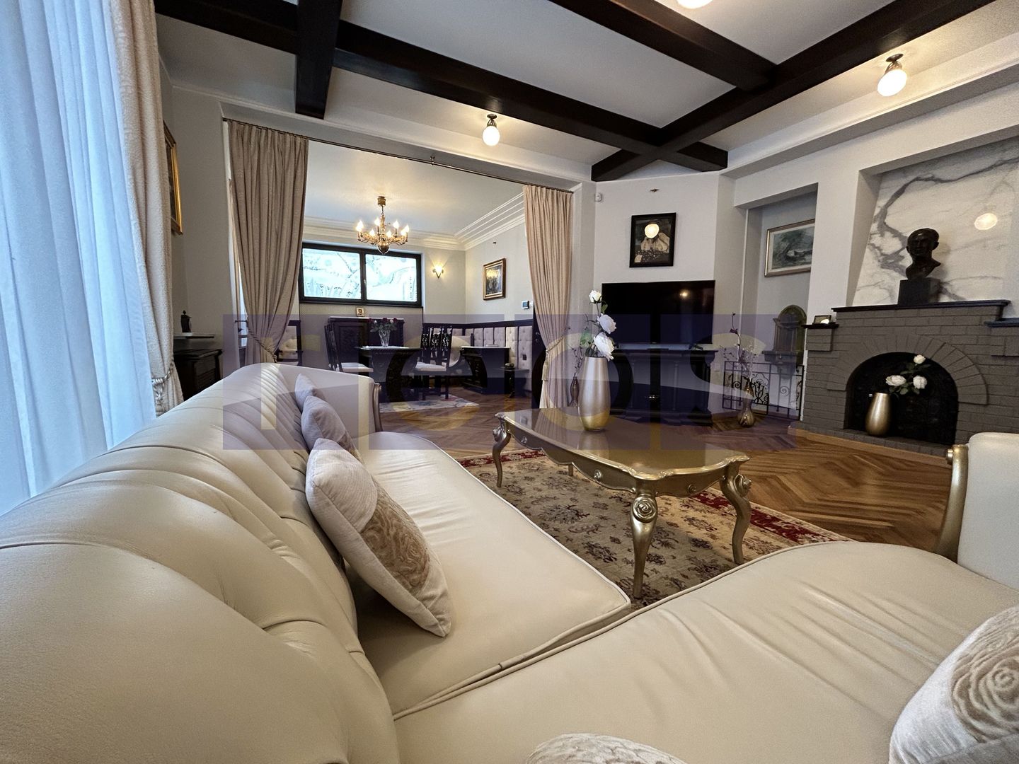 VANZARE VILA INDIVIDUALA | P+1 | LIBERA | ZONA CAPITALE - Poză 1