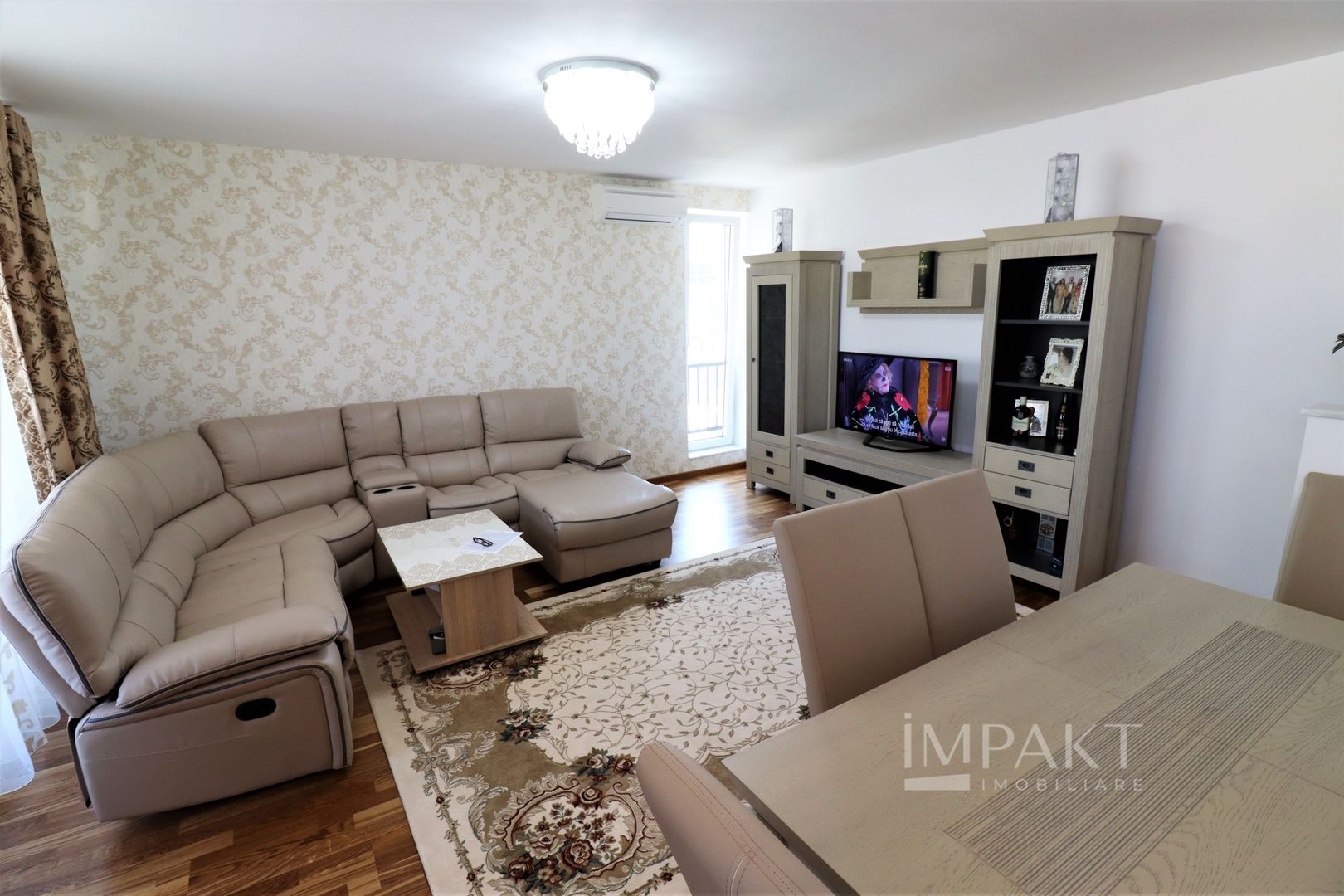 Apartament spatios de 3 camere si 2 bai, zona Andrei Muresanu Sud! - Poză 2