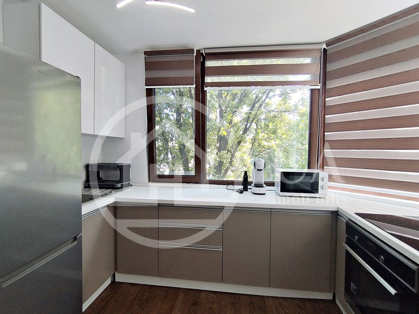 Apartament cu 2 camere de inchiriat in zona Nufarul, Oradea - Poză 7