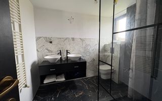 Casa cu 5 camere  I Curte 920 mp  I Tocile - Poză 17