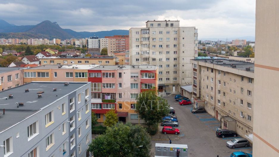Triaj-Coresi-3 camere+2 bai-70 mp utili NERENOVAT - Poză 19