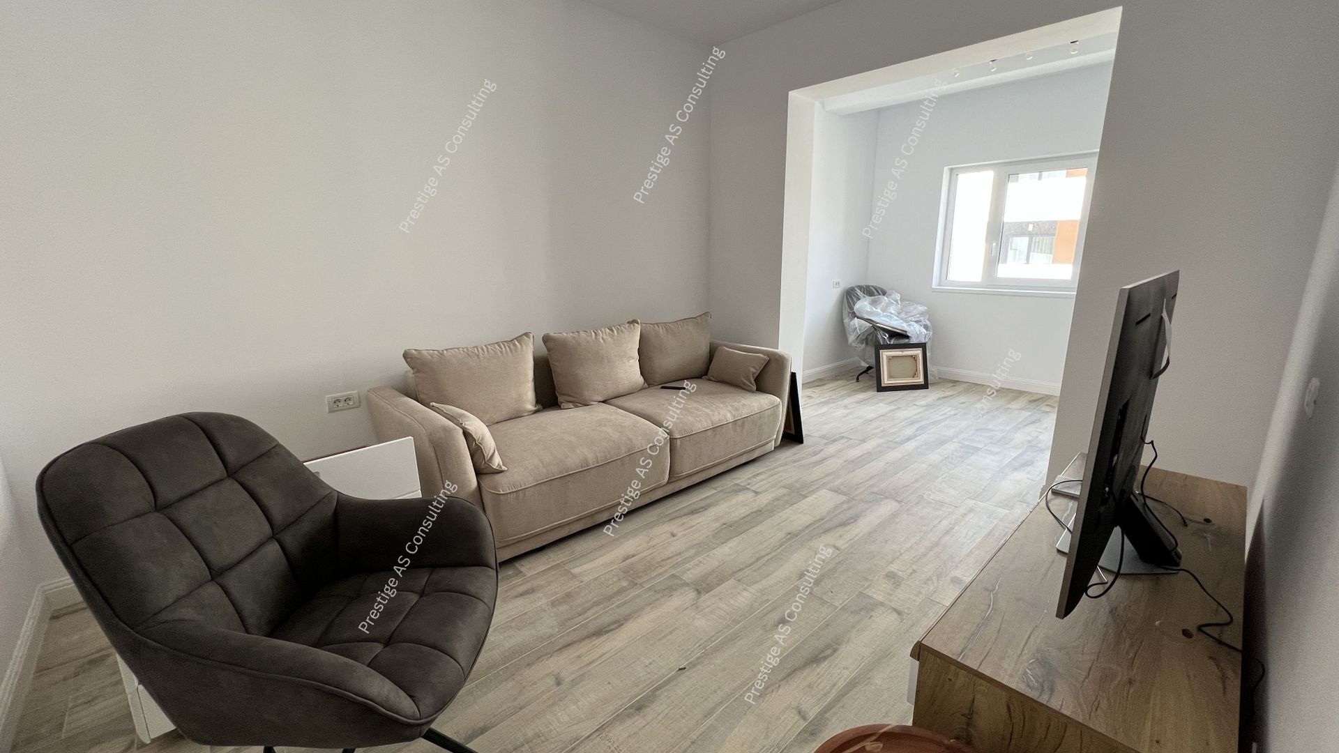 Apartament 3 Camere | Etaj 1 Lift | Intrare in Dumbravita - Poză 3