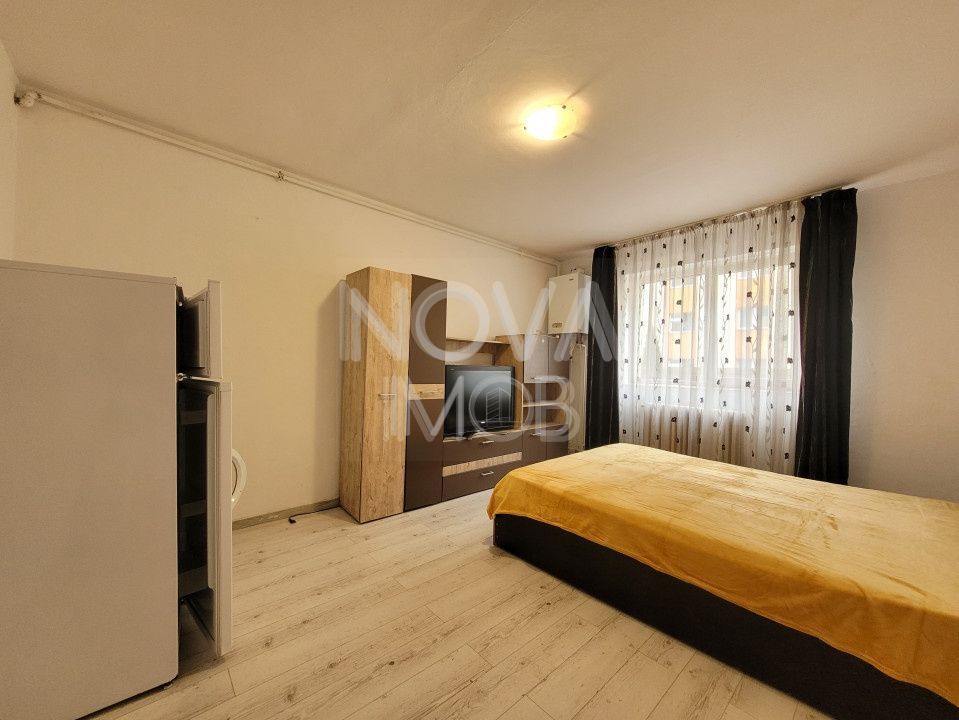 Garsoniera de inchiriat. Str. Vasile Aaron - Poză 2