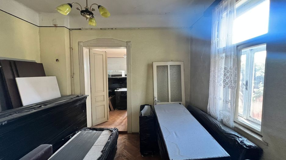 Casa renovabila | 100mp + 300mp curte individuala | Dambul Rotund - Poză 4