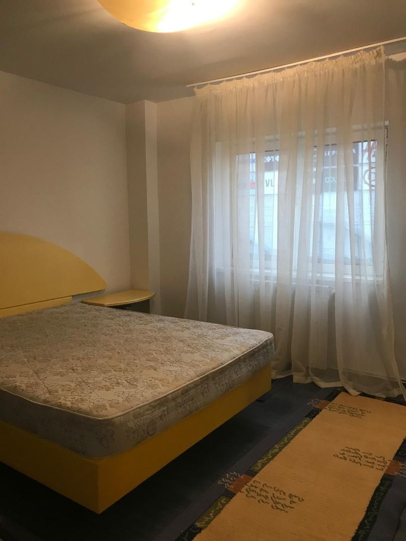 Apartament spatios cu o pozitie ideala - Poză 5