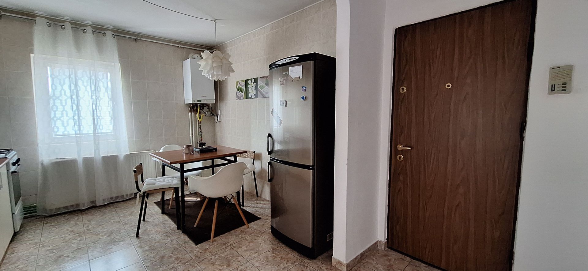 Apartament trei camere - Zona Aradului - Poză 5