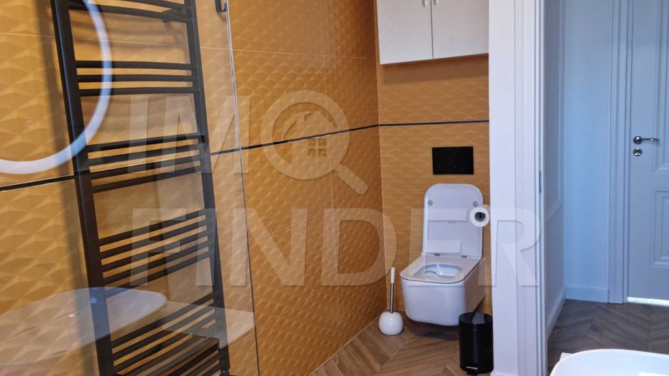 Prima inchiriere - Apartament 3 camere 80 mp zona Centrala - Poză 8