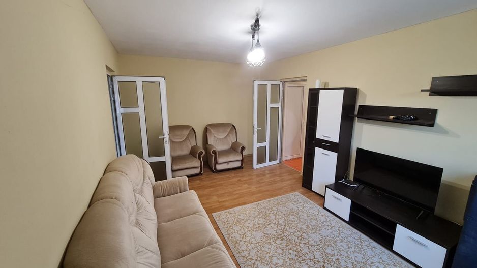 3 camere - Piata Munci - Titan - Poză 1