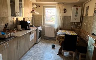 Apartament 3 camere de vânzare – Micro 5/1, Bd. Traian - Poză 6