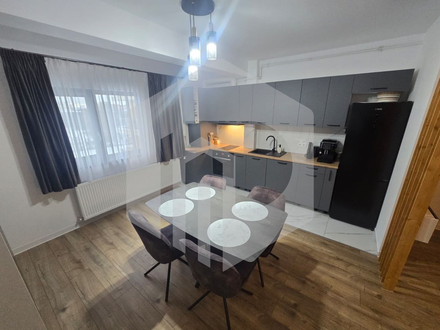 Apartament modern mobilat loc de parcare inclus - Poză 10