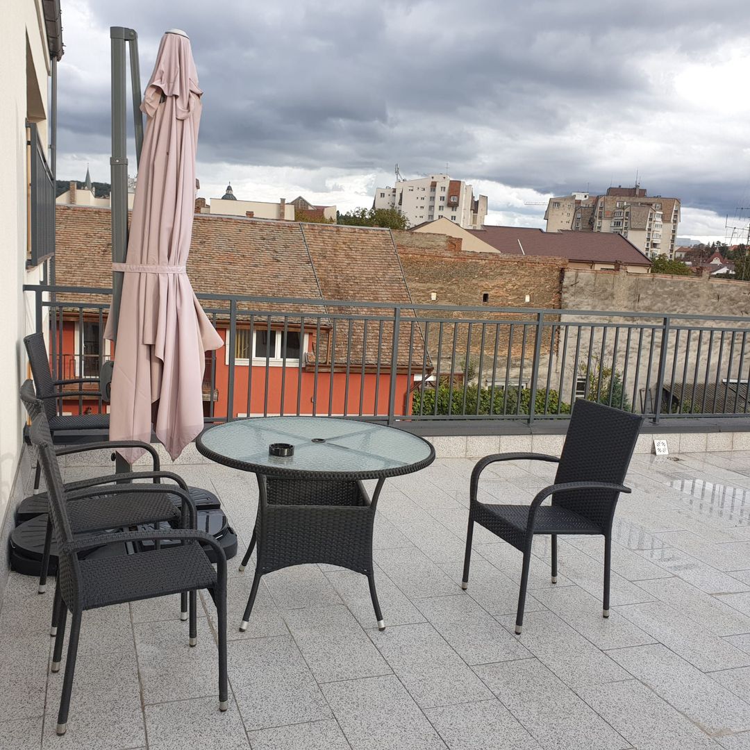 Spațiu de birouri de 95 mp + terasa 90 mp zona Centrala - Poză 9