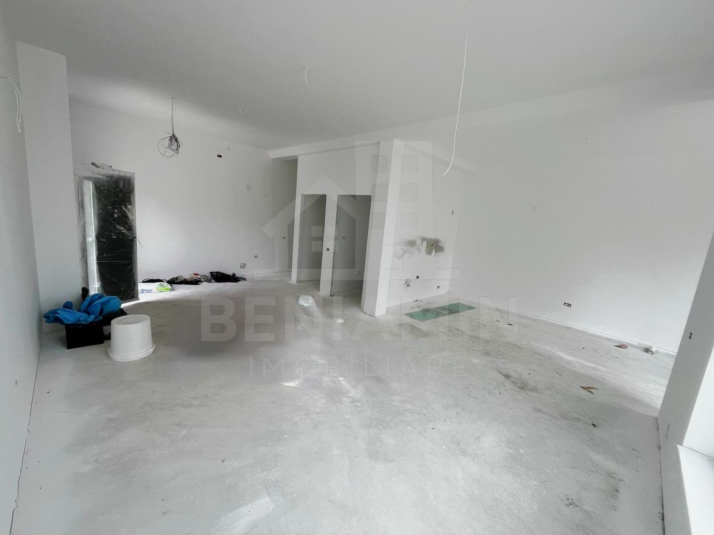 Casa Moderna P+1-Toate Utilitatile-140mp -3 Dormitoare-3Bai-Zona Ford - Poză 4