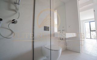 Stațiunea Mamaia - Vânzare apartament cu 2 camere, 2 bai cu vedere la mare. - Poză 18