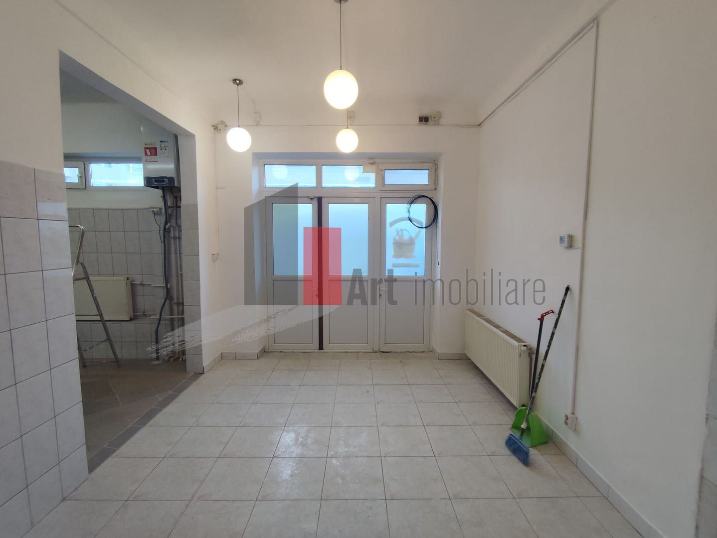 Spatiu comercial de inchiriat in zona Grivita - Poză 2