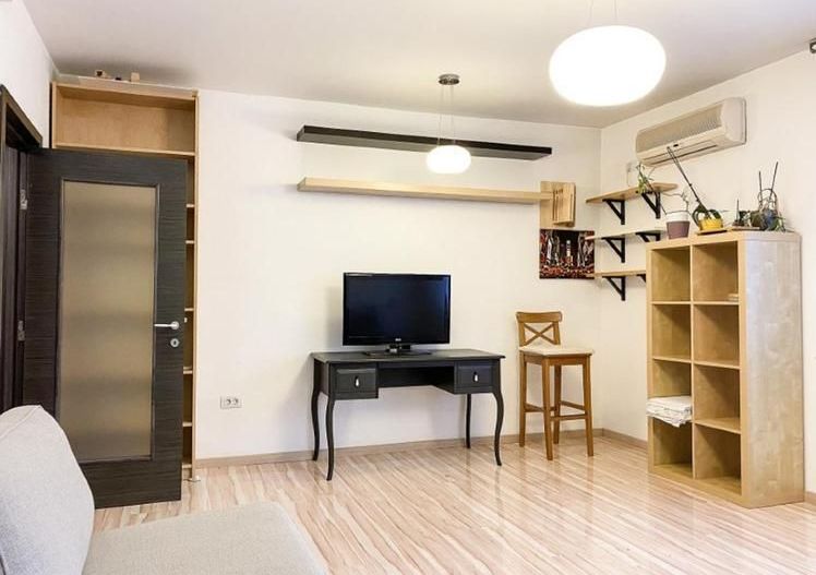Apartament 3 camere -Camera de comert - Poză 2