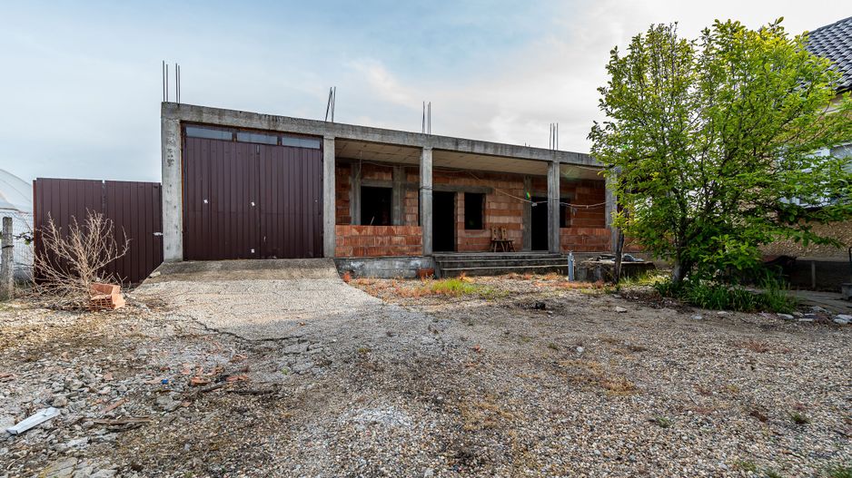 Casă finisată + casă în construcție, la același preț! - Poză 14