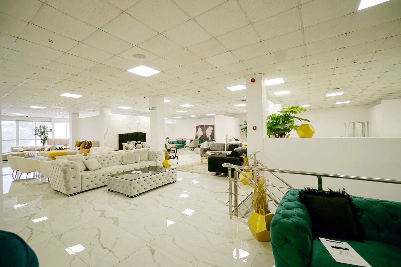 Spatiu comercial 2000 mp,Valea Cascadelor - Poză 25