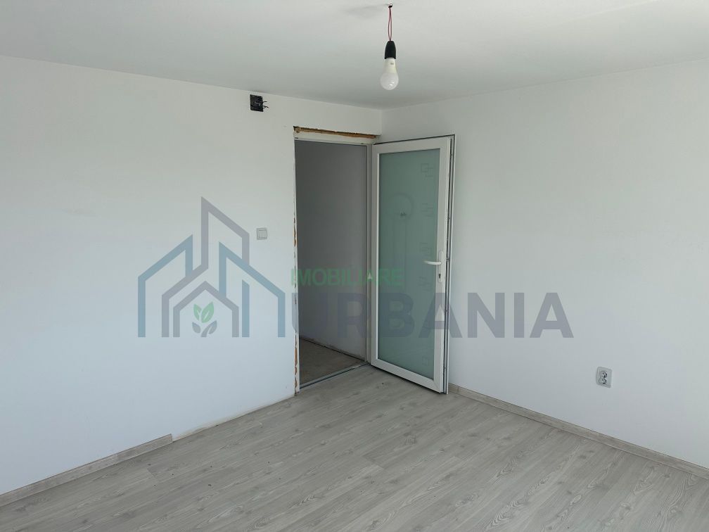Casă P+M cu 2.400 mp teren intravilan, două deschideri la stradă – Tătăruși, Iași - Poză 3