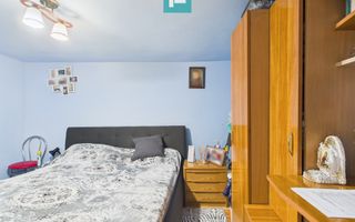 Două case pe un teren generos în Ghiroda - Poză 23