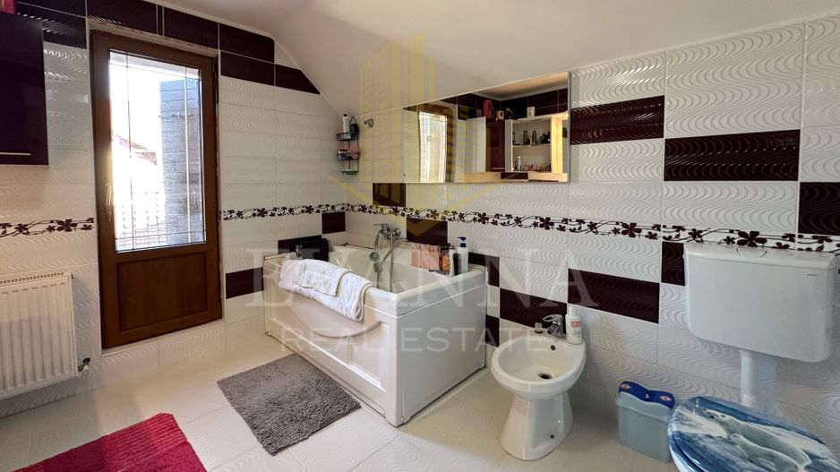 Casa de vanzare | strada Lamaitei - Poză 8