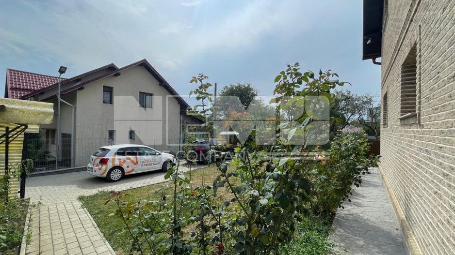 VILA CU FOISOR |  MOBILATA | CU 7 ARI TEREN - Poză 3