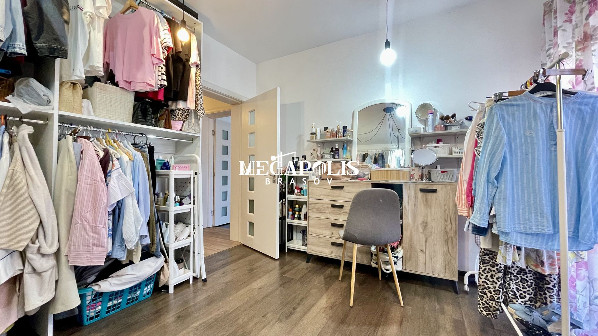 Casă înșiruita 4 camere | Panouri solare + Baterie de stocare - Poză 28