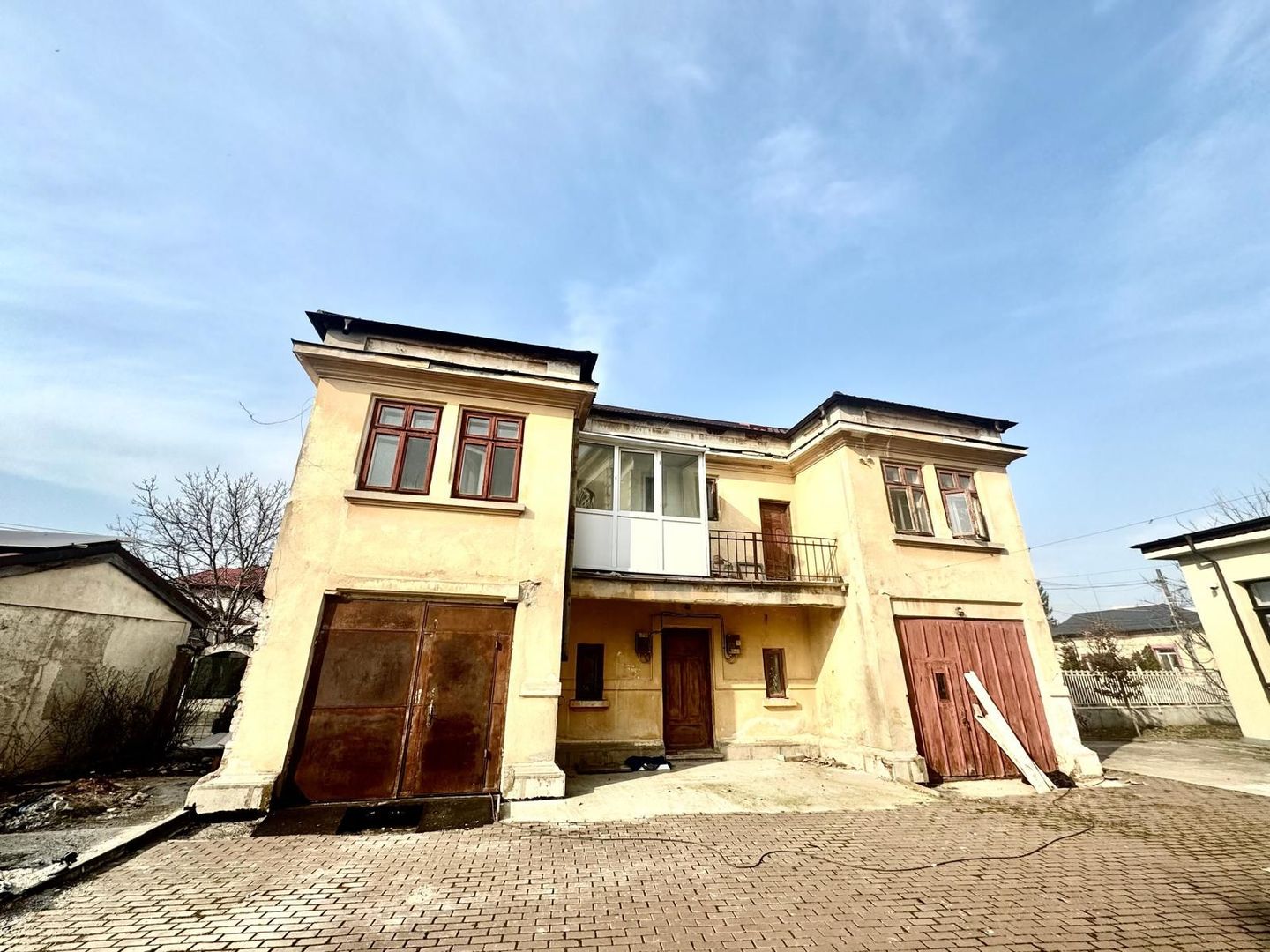 Casă de vânzare – Strada Ștefan cel Mare - Poză 1