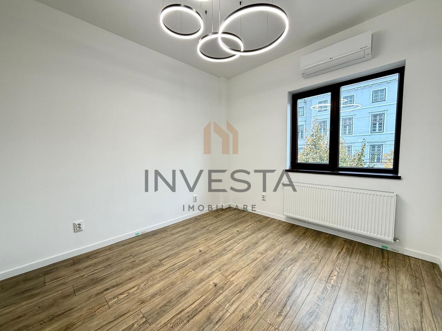 Apartament cu 2 camere, zona Centrala ! - Poză 3
