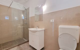 Casă însiruită cu 4 camere și curte proprie – Cartier Izvor, Str. Salc - Poză 8