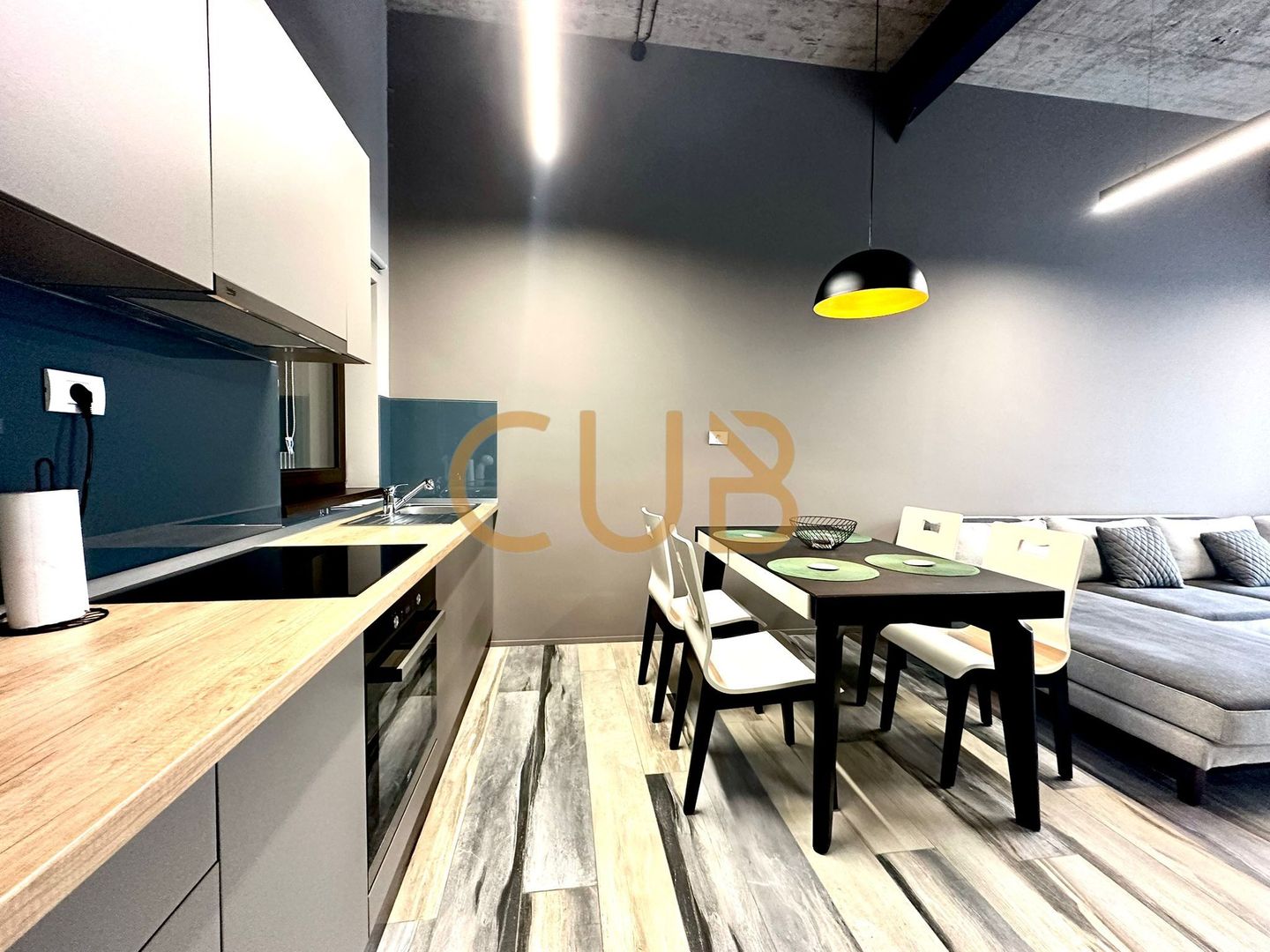 2cam DEOSEBIT | bloc nou,parcare,centrala,AC | Zona CENTRALA/CENTRU - Poză 4