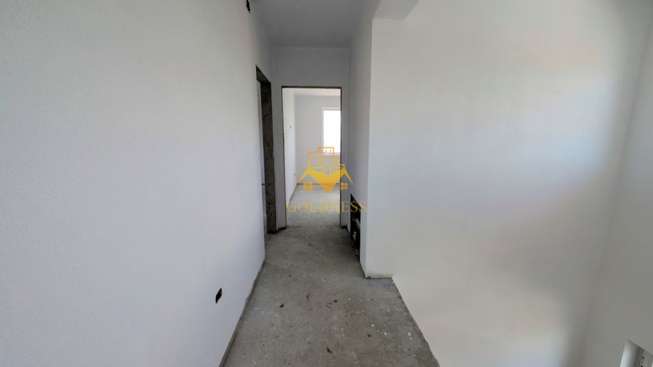 Vila, 4 Camere, Dezmir, Constructie Noua, 450 mp, 4 Bai, 2 Parcari - Poză 12