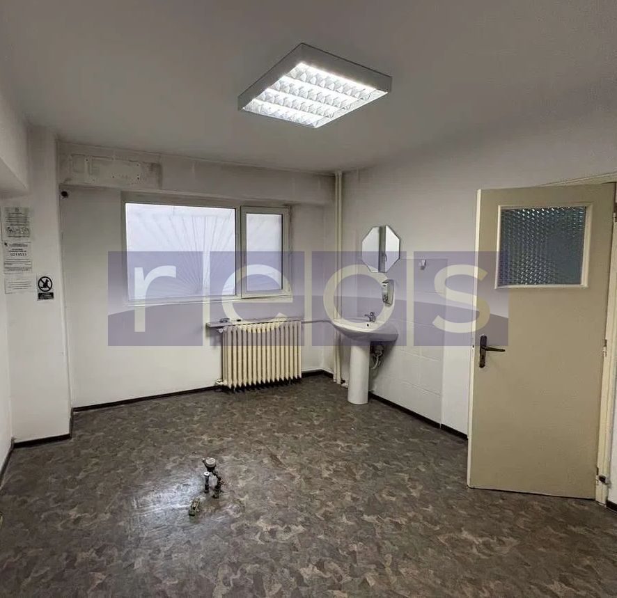 DE VANZARE APARTAMENT 2 CAMERE ZONA PANDURI  DECOMANDAT - Poză 1