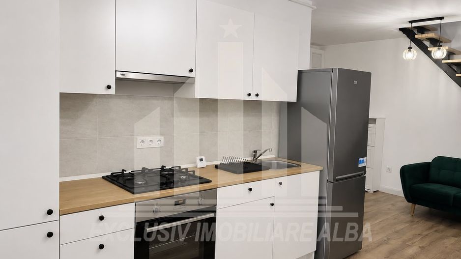 Apartament 3 camere | Scara interioara | 110 mp | Lipoveni - Alba Mall - Poză 1