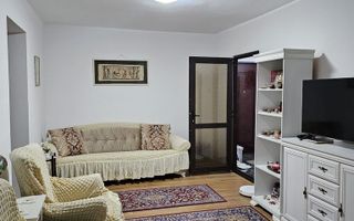 Apartament 2 camere Bloc 4 etaje Aleea Poiana Mare - Poză 1