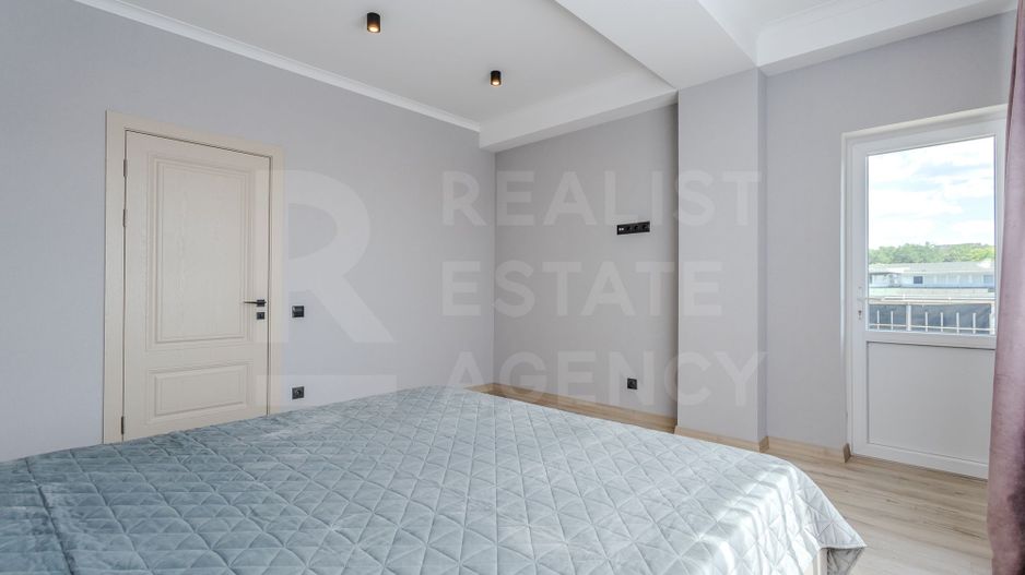 Vânzare, apartament, 2 camere + living, strada Nicola - Poză 5