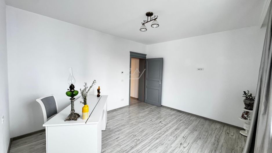 Apartament cu 3 camere spatios. Braytim CF Timisoara. Parcare - Poză 9