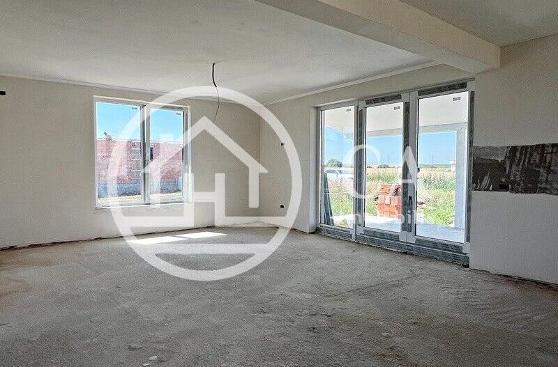 Casa cu 4 camere de vanzare in Santandrei, Oradea - Poză 2