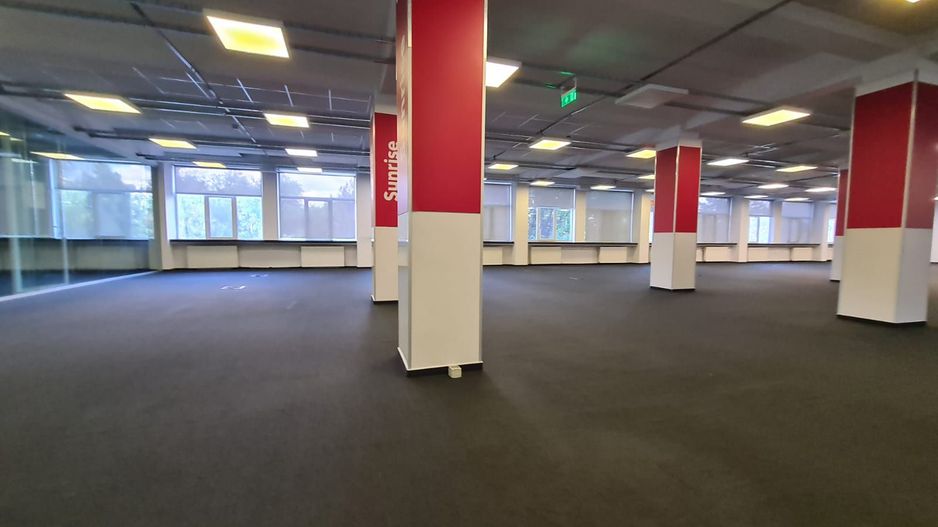 Cladire de birouri 3000 mp - Poză 4