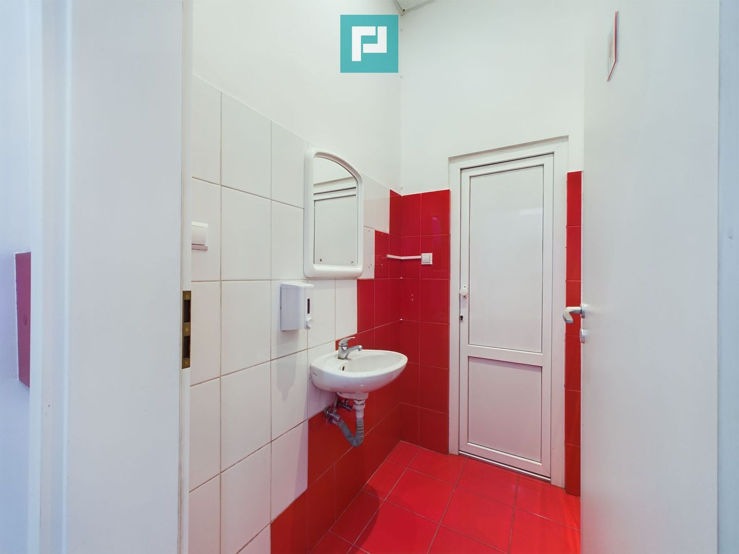 Spațiu de birouri de 500 mp zona UTA - Poză 21