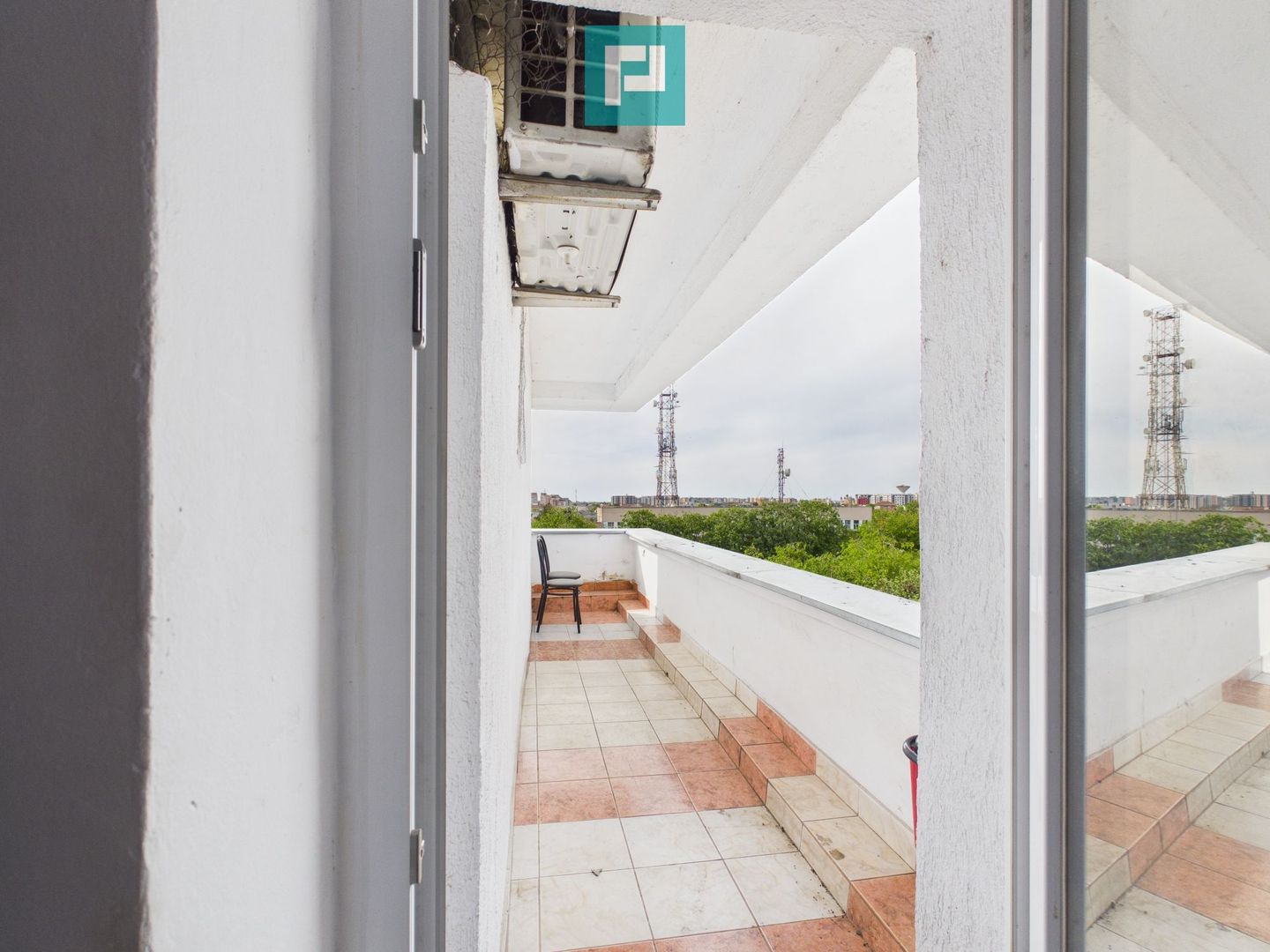 Apartament boem și spațios 90mp - Blv. Revoluției - Poză 11