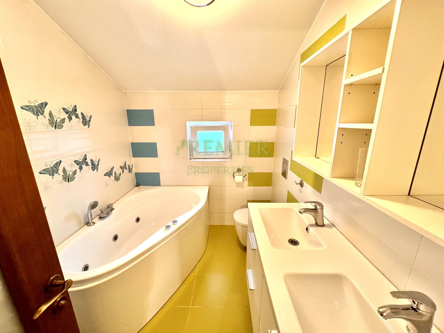 VILA 3 DORMITOARE SI DRESSING COMPLET MOBILATA SI UTILATA | HERASTRAU | - Poză 12