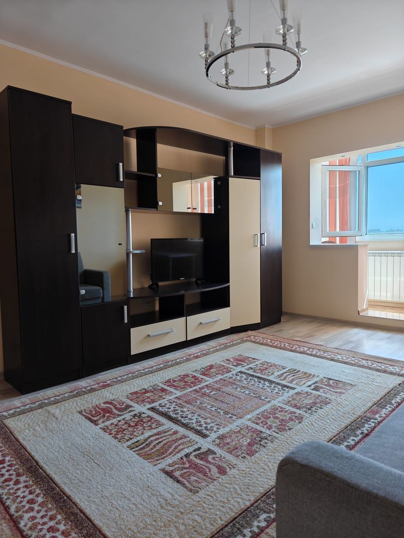Inchiriez apartament 2 camere Etaj 8 din 9 zona Crangasi - Poză 11