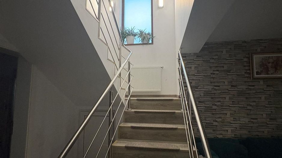 CASĂ INDIVIDUALĂ P+1 | 3 DORMITOARE | 500 MP TEREN | STR. RUBINULUI, BRAGADIRU - Poză 17