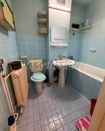 Apartament 3 camere  in zona centrala - Poză 8