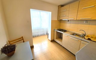 Apartament 3 camere, etaj 2, mobilat, utilat, zona Tolstoi Cetate - Poză 4