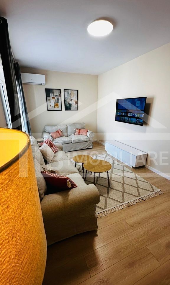 Apartament cu 2 camere, 55mp, parcare, Zona Vivat Residence - Poză 2