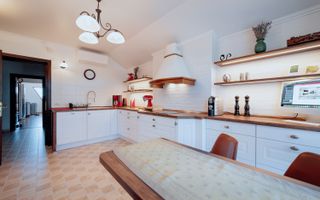 Proprietate de lux în Ghimbav, la doar 10 minute de Brașov - Poză 10