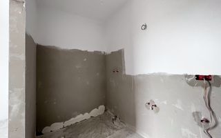 Apartament de 3 camere cu terasă generoasă, în complex nou. - Poză 8